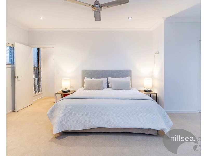 7 Jingella Street, Hope Island QLD 4212