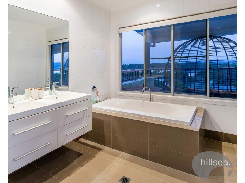 7 Jingella Street, Hope Island QLD 4212