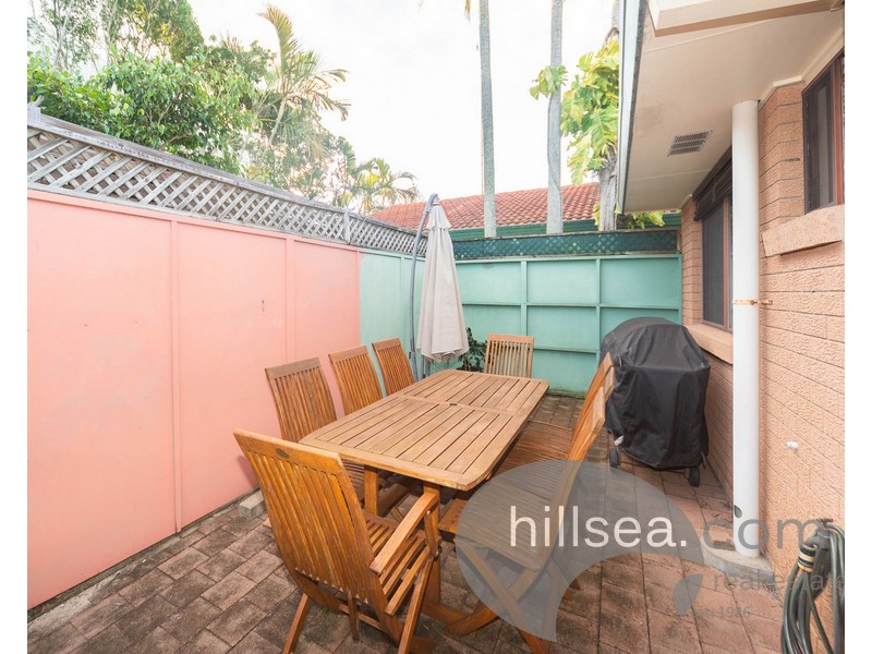 1/29 Runaway Bay Avenue, Runaway Bay QLD 4216