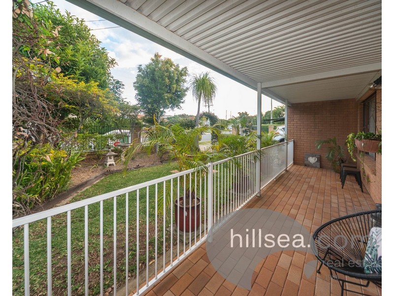 1/29 Runaway Bay Avenue, Runaway Bay QLD 4216