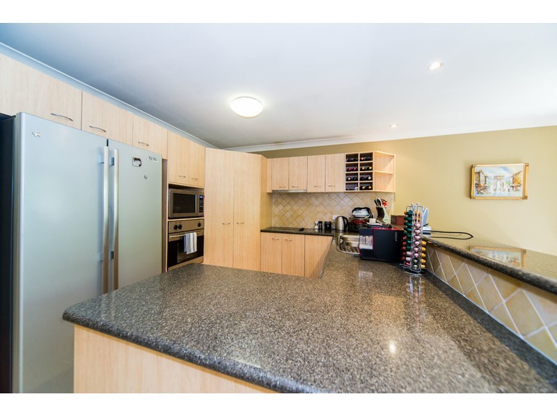 9 Tee Trees Boulevard, Arundel QLD 4214