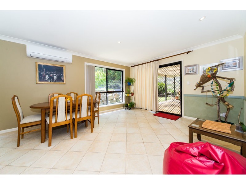 9 Tee Trees Boulevard, Arundel QLD 4214
