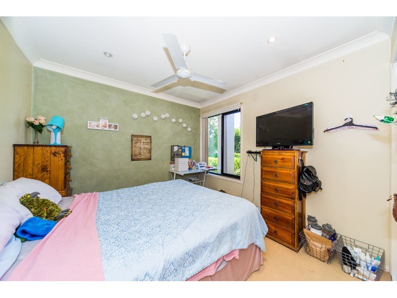 9 Tee Trees Boulevard, Arundel QLD 4214