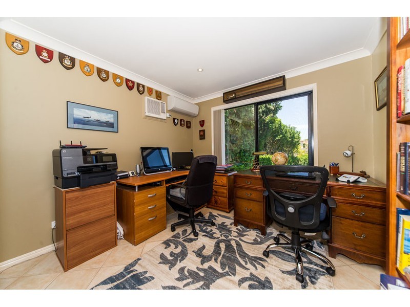 9 Tee Trees Boulevard, Arundel QLD 4214