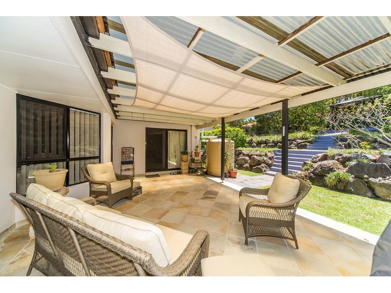 9 Tee Trees Boulevard, Arundel QLD 4214