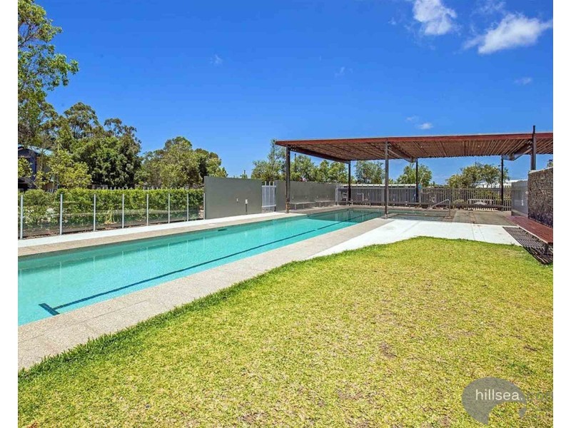 6 Village High Crescent, Coomera QLD 4209