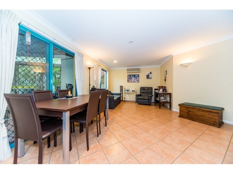 9 Tallara Street, Coombabah QLD 4216