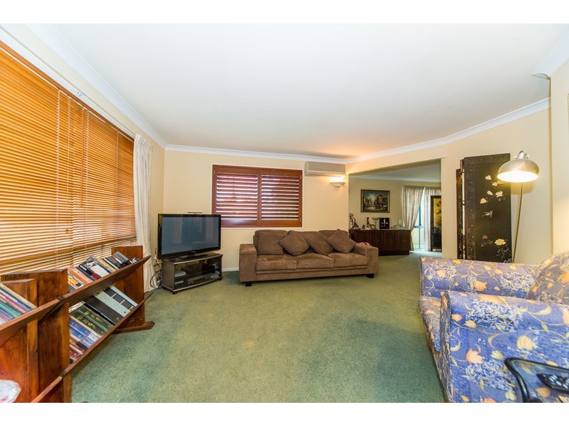 9 Tallara Street, Coombabah QLD 4216