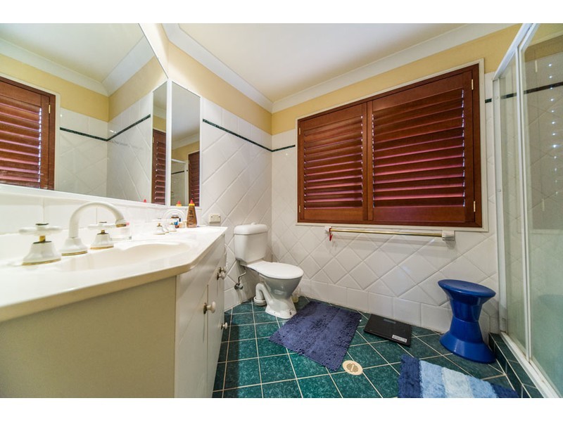 9 Tallara Street, Coombabah QLD 4216