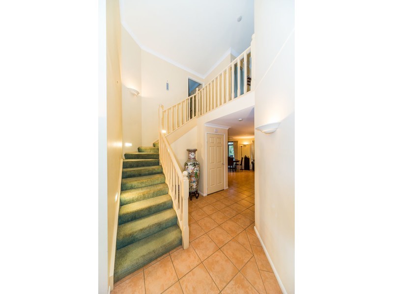 9 Tallara Street, Coombabah QLD 4216