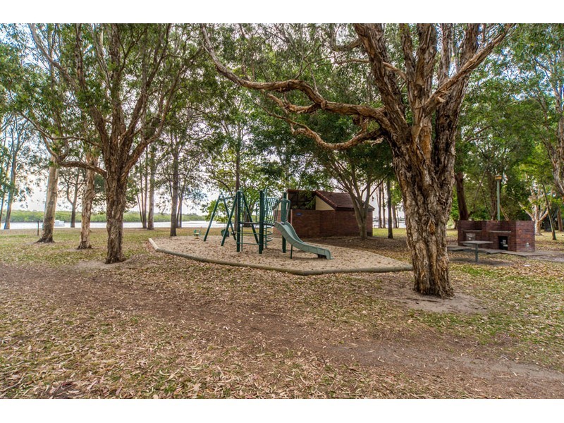 9 Tallara Street, Coombabah QLD 4216