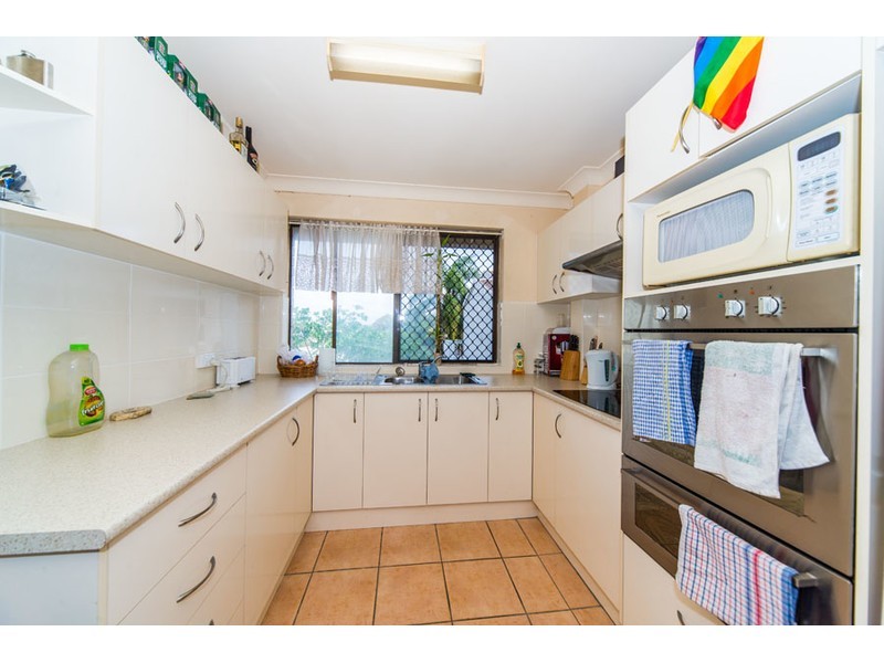 6/4 Phillip Street, Labrador QLD 4215