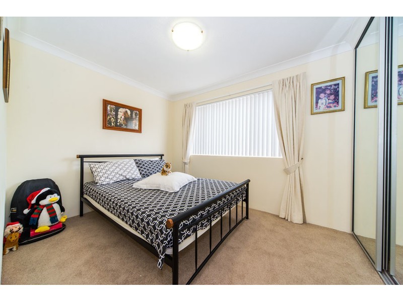 9 Bayview Street, Runaway Bay QLD 4216