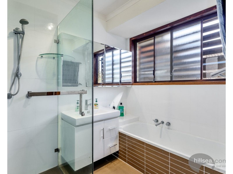 1/15 Morinda Way, Labrador QLD 4215