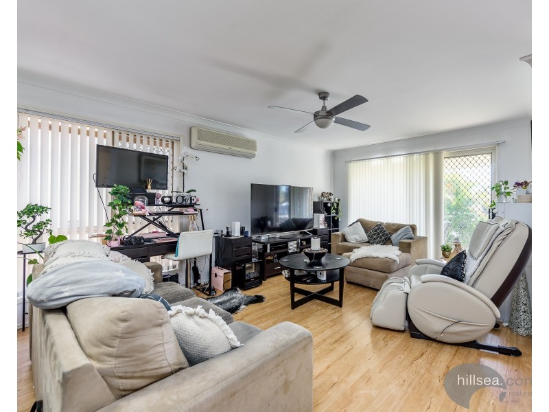 2/10 Jacqueline Avenue, Labrador QLD 4215