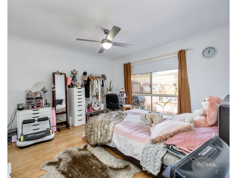 2/10 Jacqueline Avenue, Labrador QLD 4215