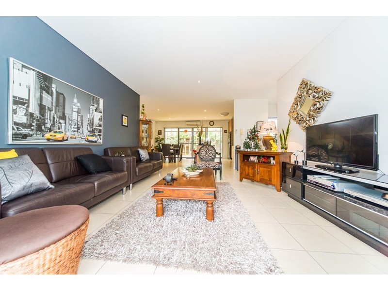 7/181 Lae Drive, Coombabah QLD 4216