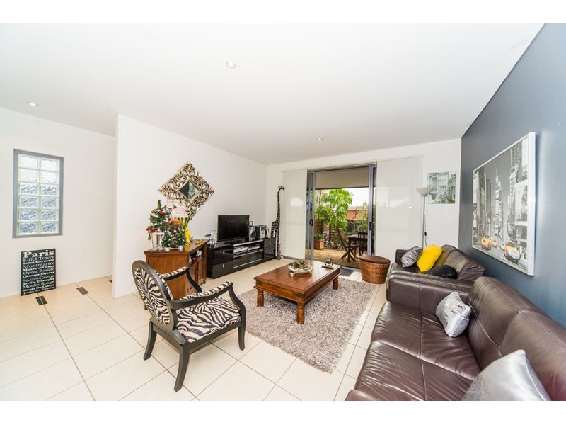 7/181 Lae Drive, Coombabah QLD 4216