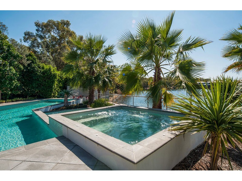 7/181 Lae Drive, Coombabah QLD 4216