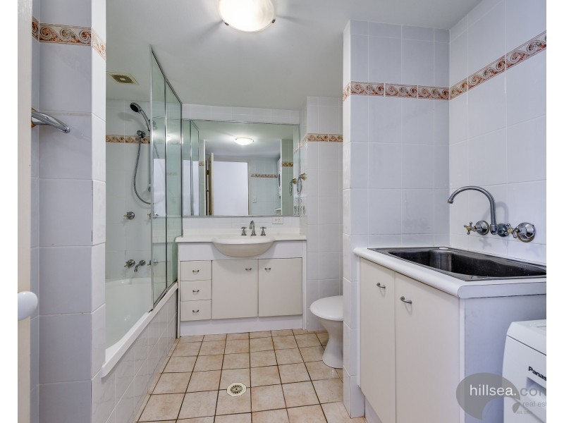 53/88-98 Limetree Parade, Runaway Bay QLD 4216