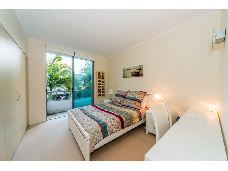 17D/20 Bayview Street, Runaway Bay QLD 4216