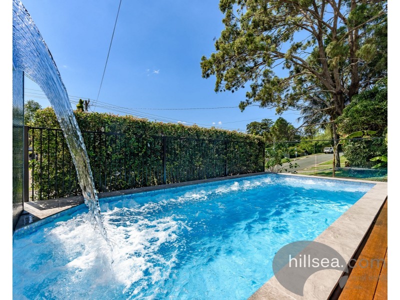 14 Akoonah Street, Hope Island QLD 4212