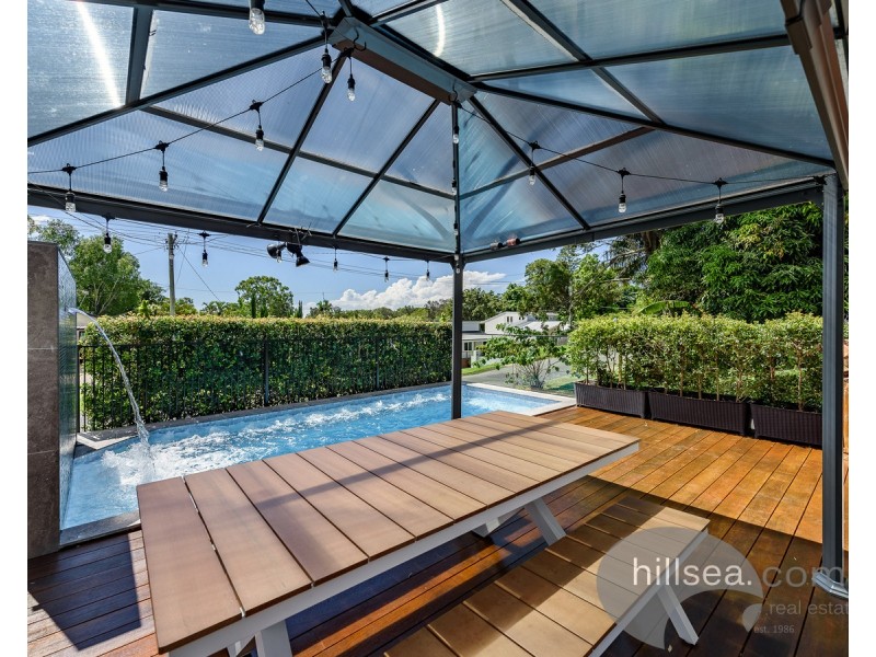 14 Akoonah Street, Hope Island QLD 4212