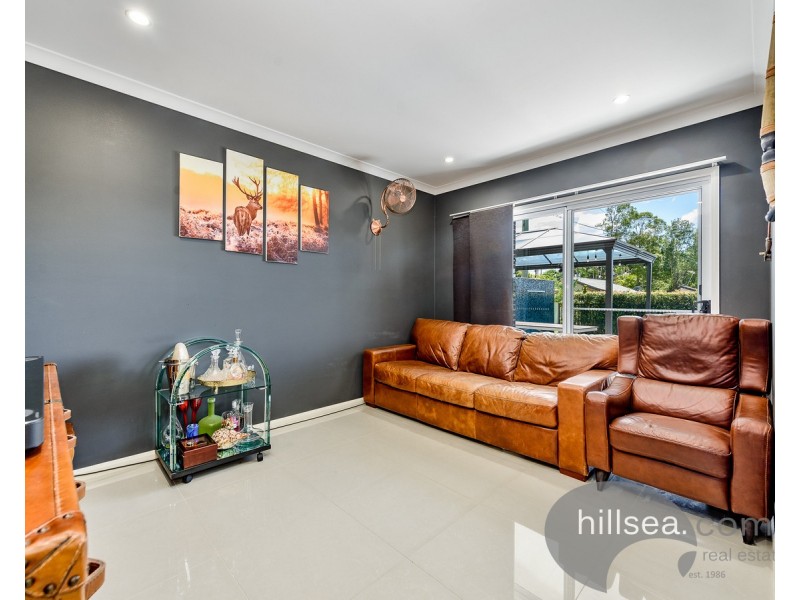 14 Akoonah Street, Hope Island QLD 4212