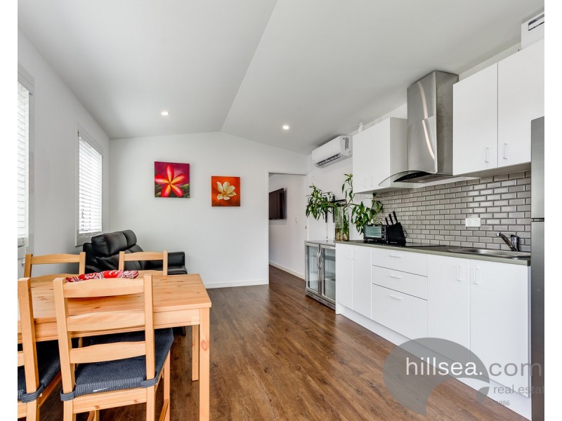 14 Akoonah Street, Hope Island QLD 4212