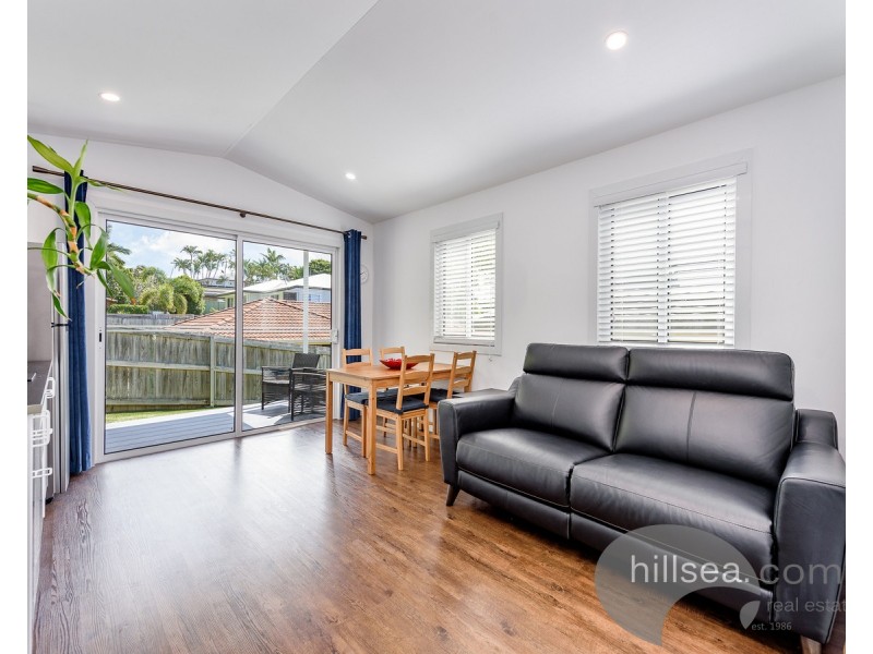 14 Akoonah Street, Hope Island QLD 4212