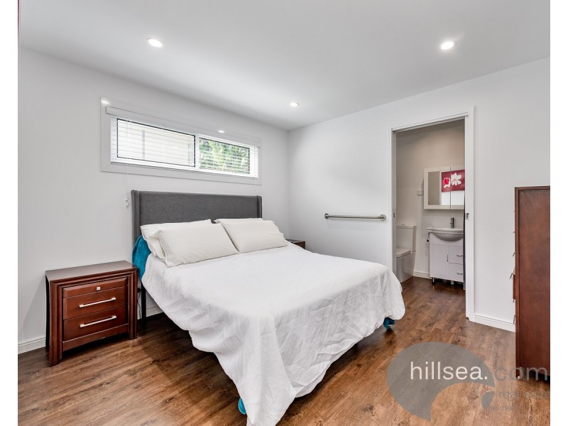 14 Akoonah Street, Hope Island QLD 4212