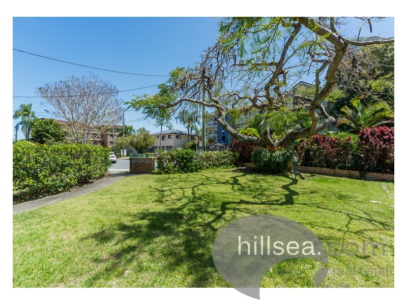 1/6 Vernia Place, Biggera Waters QLD 4216