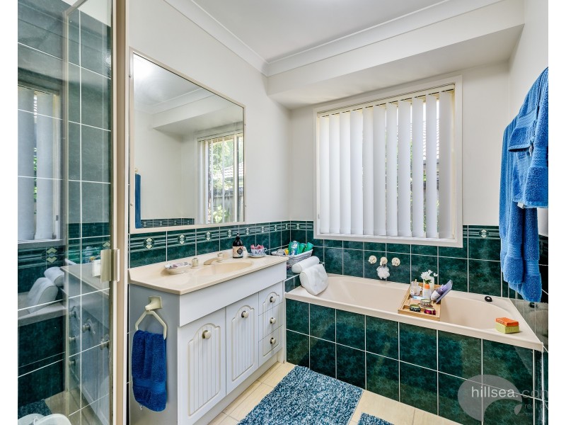 127 Sidney Nolan Drive, Coombabah QLD 4216