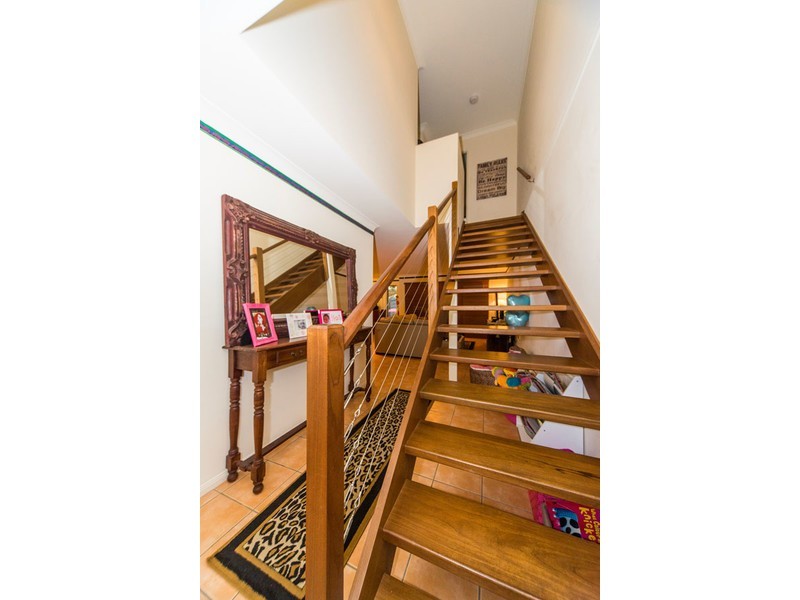 2/15 Harley Street, Labrador QLD 4215