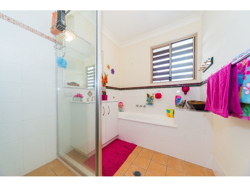 2/15 Harley Street, Labrador QLD 4215