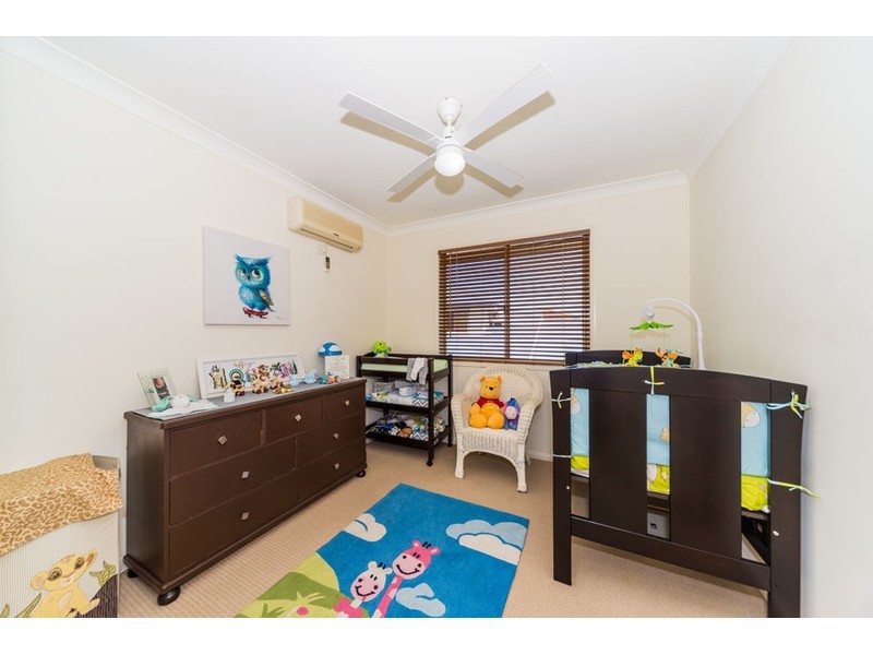 2/15 Harley Street, Labrador QLD 4215