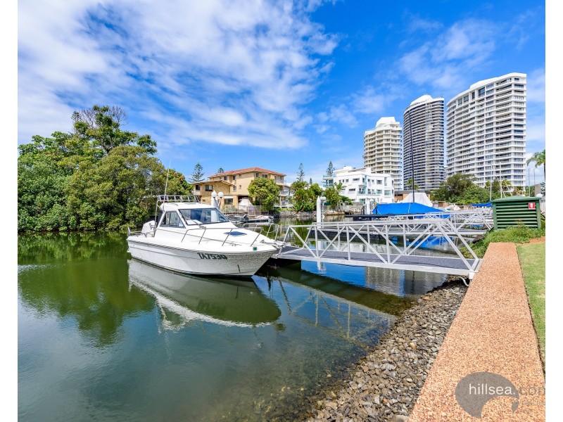 15/9-13 Madang Crescent, Runaway Bay QLD 4216