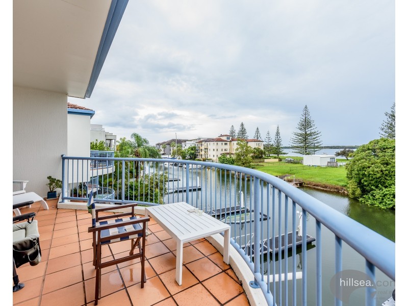 15/9-13 Madang Crescent, Runaway Bay QLD 4216