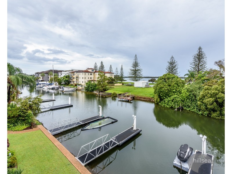 15/9-13 Madang Crescent, Runaway Bay QLD 4216
