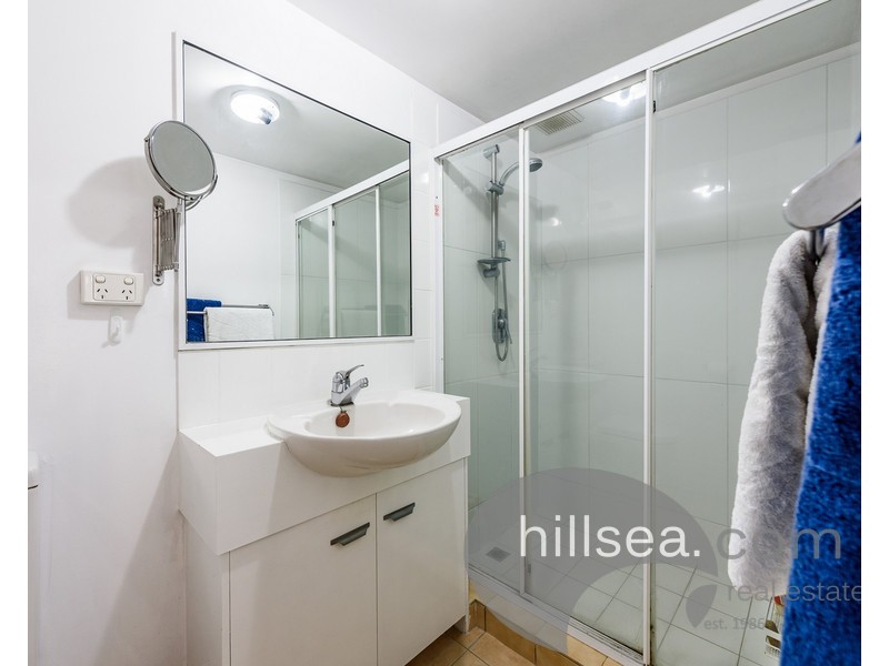 38/37 Bayview Street, Runaway Bay QLD 4216