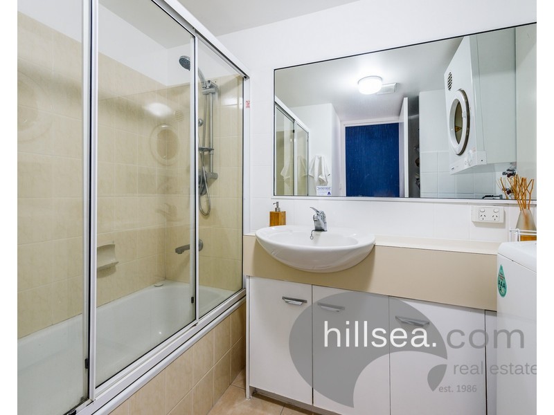 38/37 Bayview Street, Runaway Bay QLD 4216