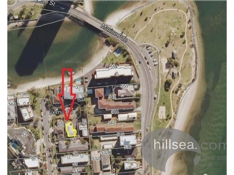 1/4 Vernia Place, Biggera Waters QLD 4216