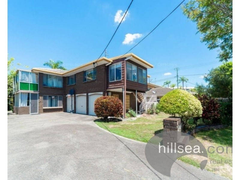 1/4 Vernia Place, Biggera Waters QLD 4216