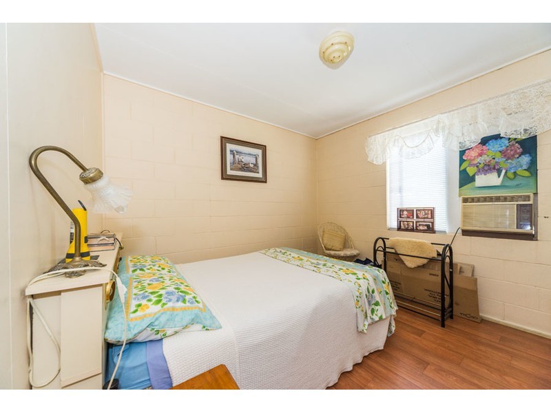 18 Barnard Street, Biggera Waters QLD 4216