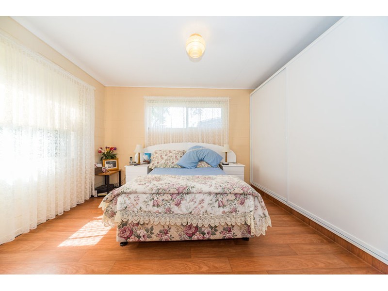 18 Barnard Street, Biggera Waters QLD 4216