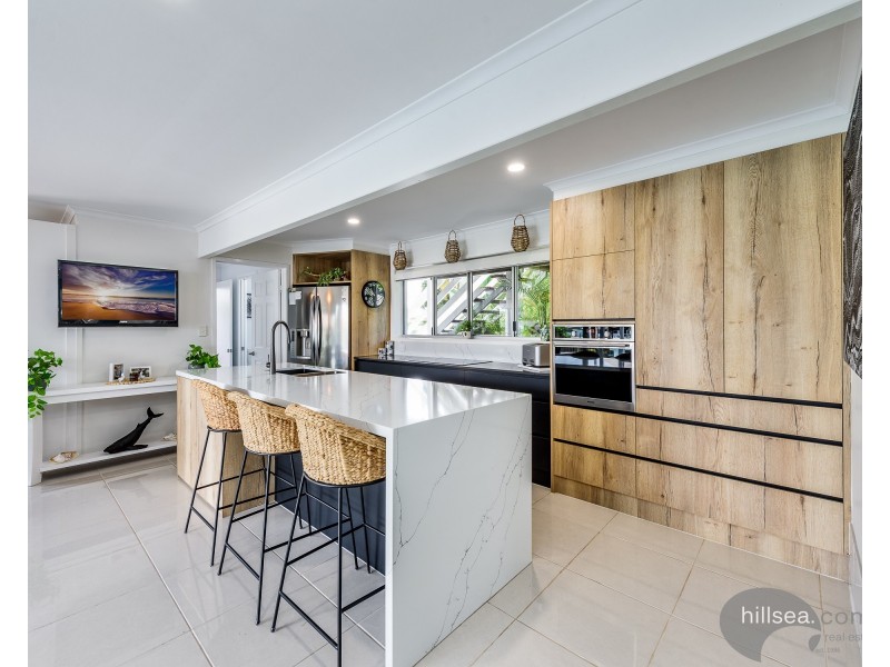 172 Morala Avenue, Runaway Bay QLD 4216