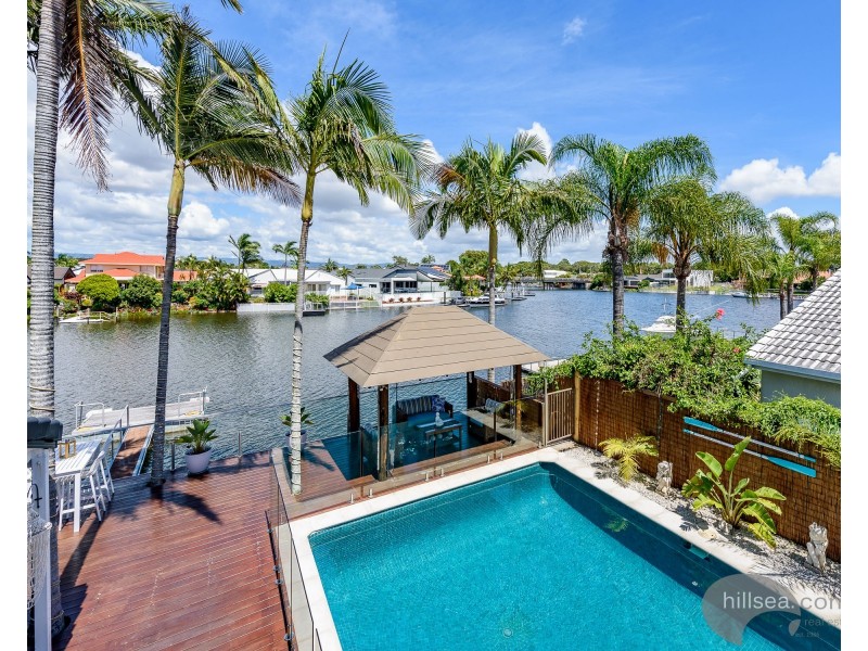 172 Morala Avenue, Runaway Bay QLD 4216