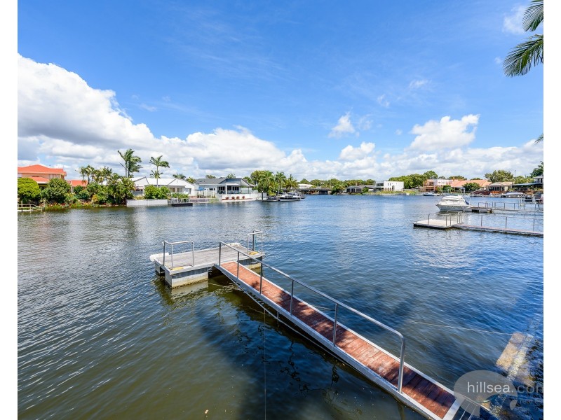 172 Morala Avenue, Runaway Bay QLD 4216