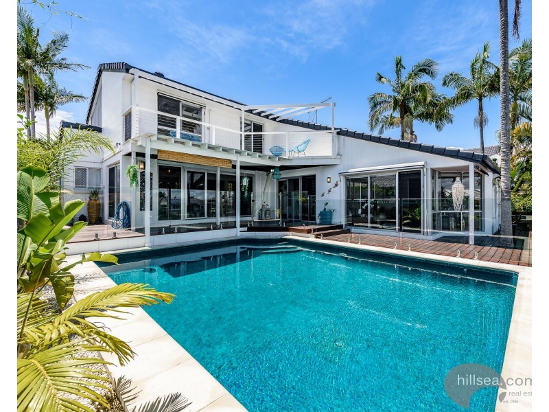 172 Morala Avenue, Runaway Bay QLD 4216