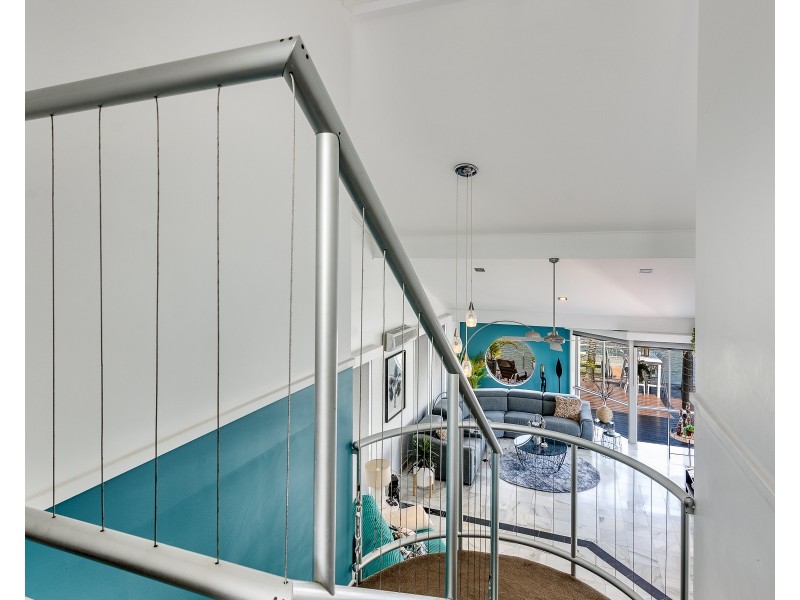 172 Morala Avenue, Runaway Bay QLD 4216